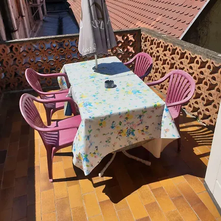 Felicita Vintage - Center * Colmar